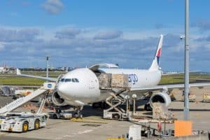 pesawat cargo pesawat cargo